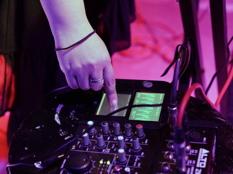 Annalogue | Melt Records