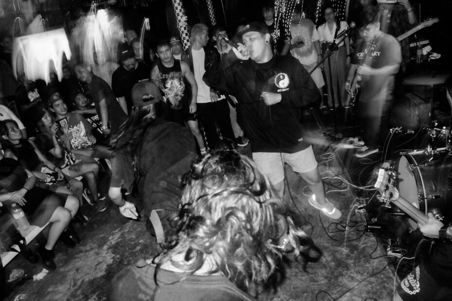 Turnpike, photo by Dexter Duran